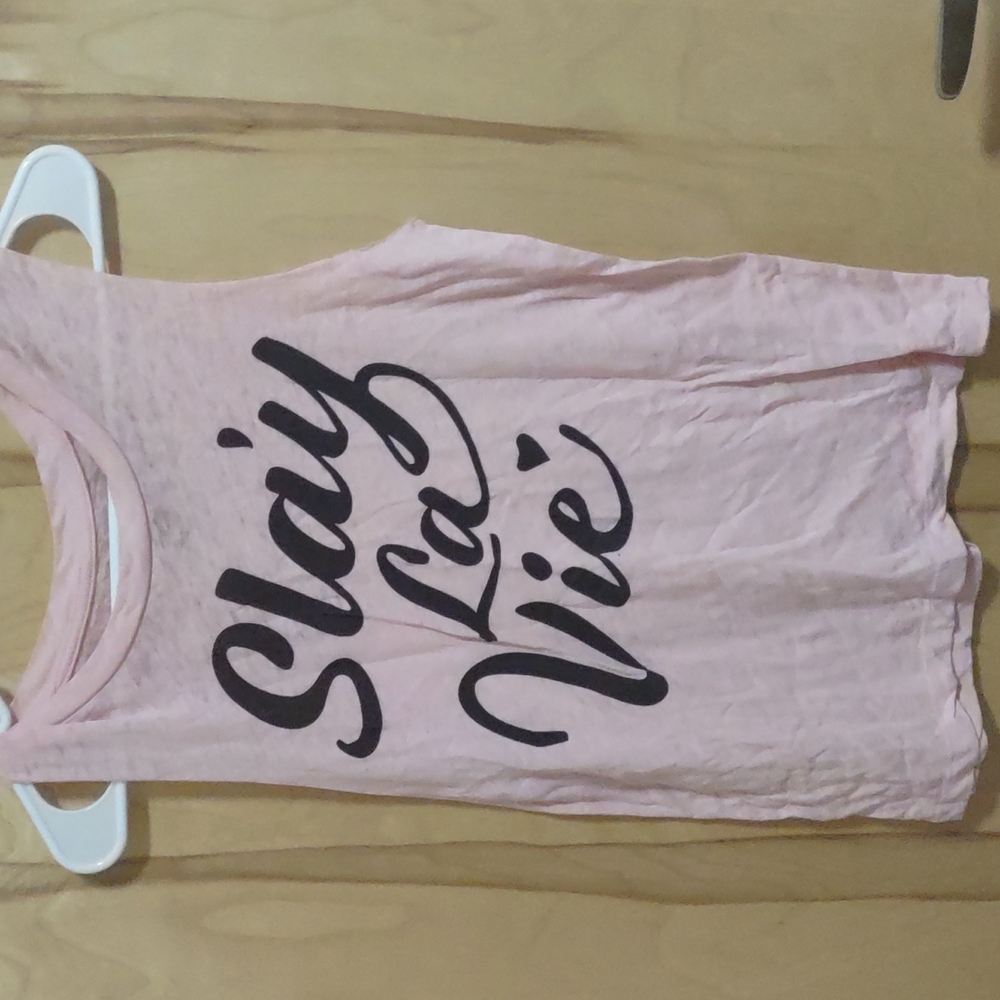 Pink graphic tank size s